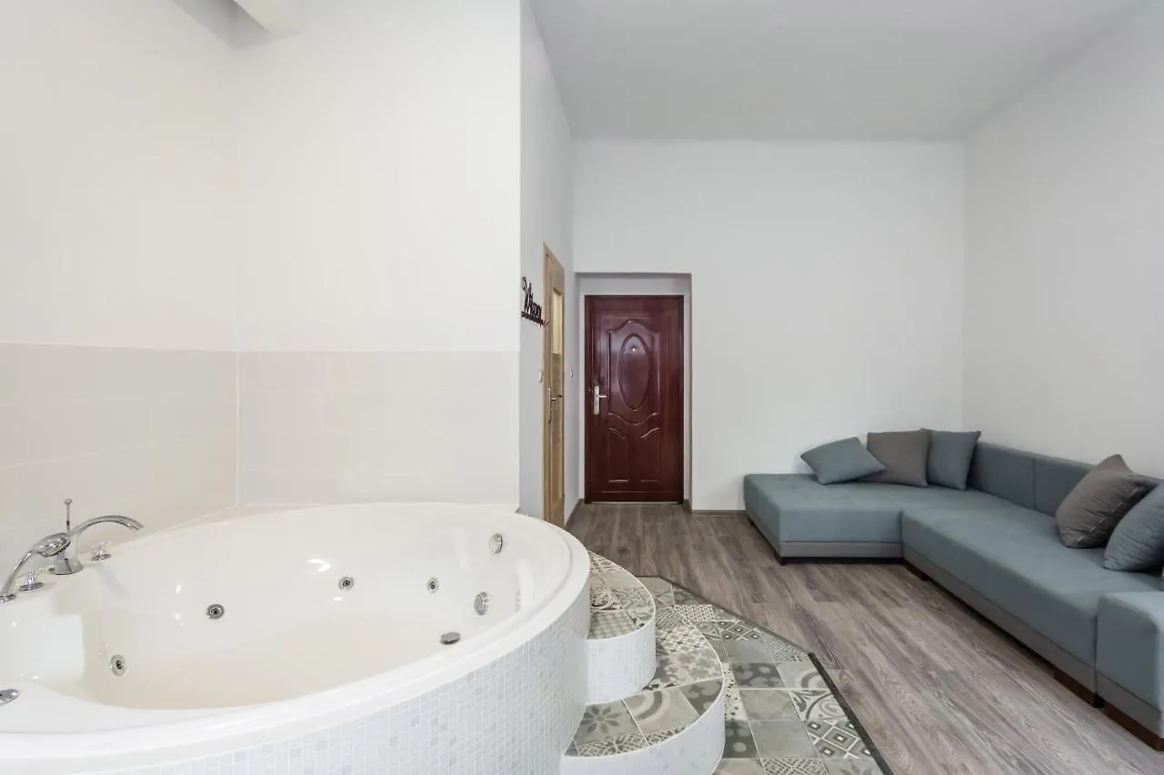 Jacuzzi Jm Rooms Apartment Wawelofts Kraków