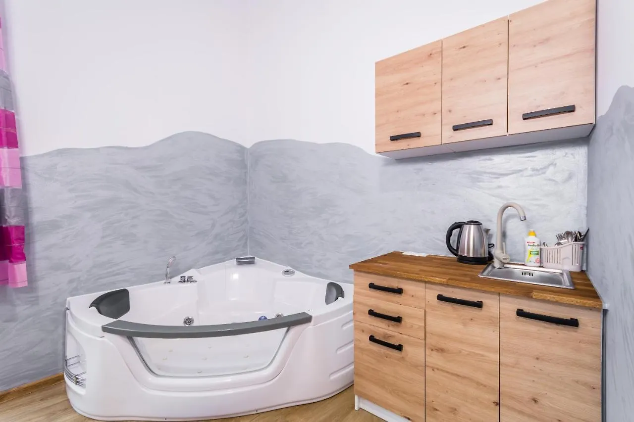 Jacuzzi Jm Rooms Apartment Wawelofts Krakow Poland