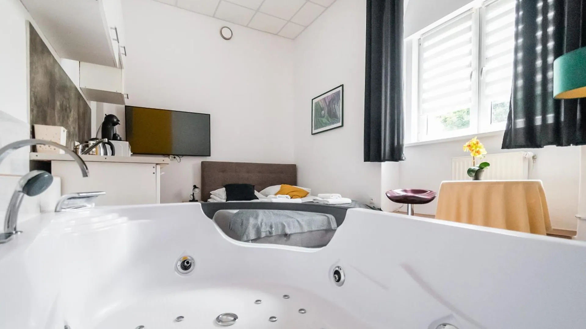Jacuzzi Jm Rooms Apartment Wawelofts Krakow